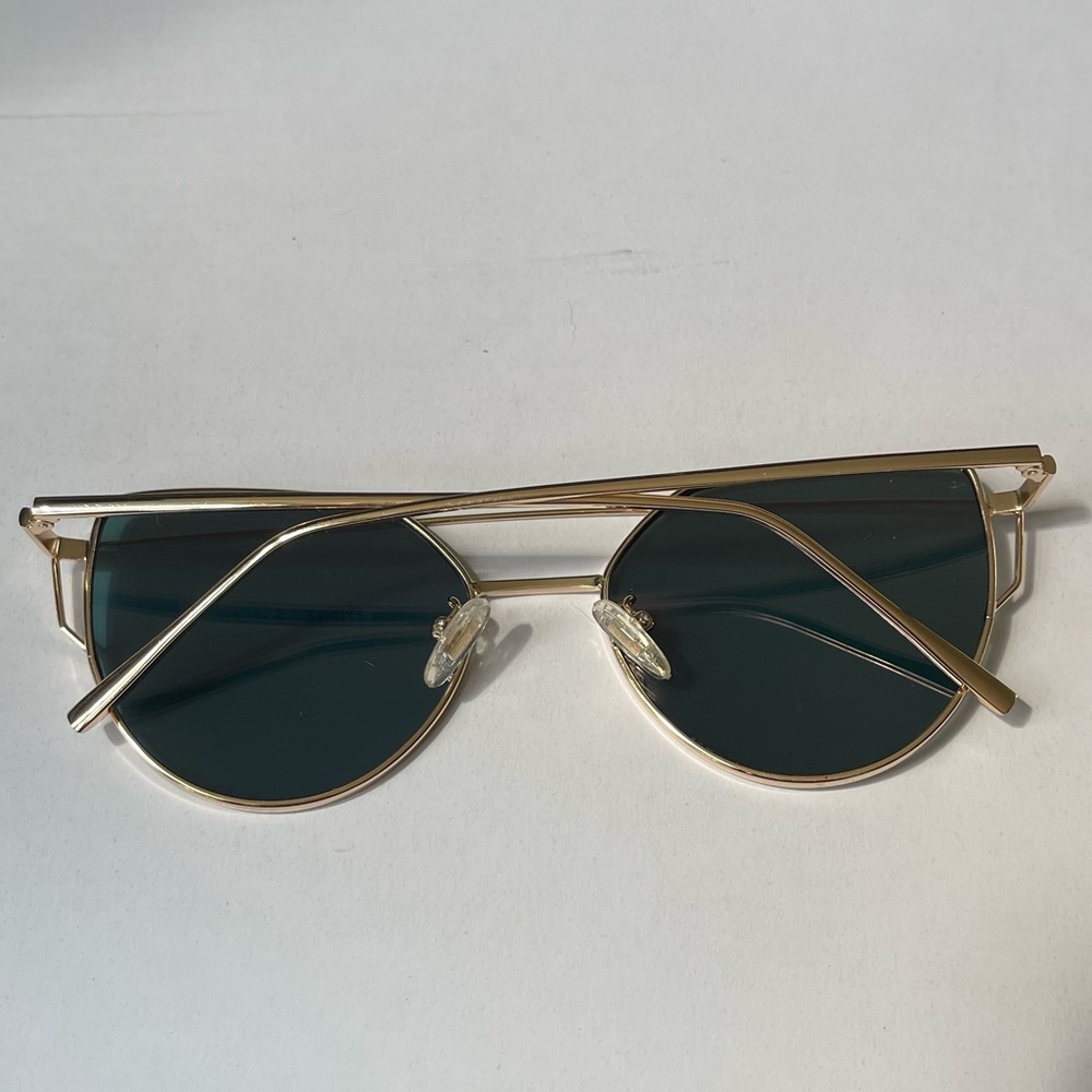 SOJOS Rose Gold Mirrored Cat Eye Sunglasses - Picture 8 of 9